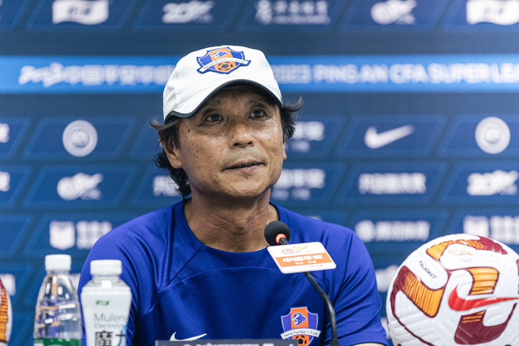 梅州代理主帅:对浙江拿1分非常重要,球员展示了顽强拼搏的精神