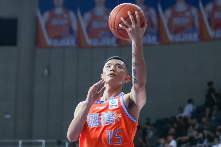 邱彪:联系陈林坚还是想补强三四号位 但要体检过关才能考虑之后